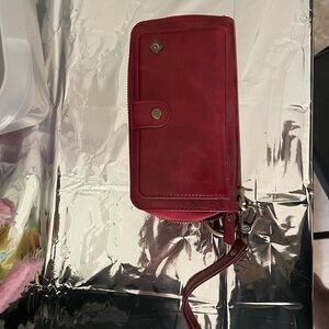 Cute women’s wallet in excellent condition !!!